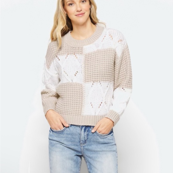 Vigoss Sian Textured Long Sleeve Sweater - Picture 5 of 6
